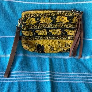 Head Regal Clutch / Wristlet